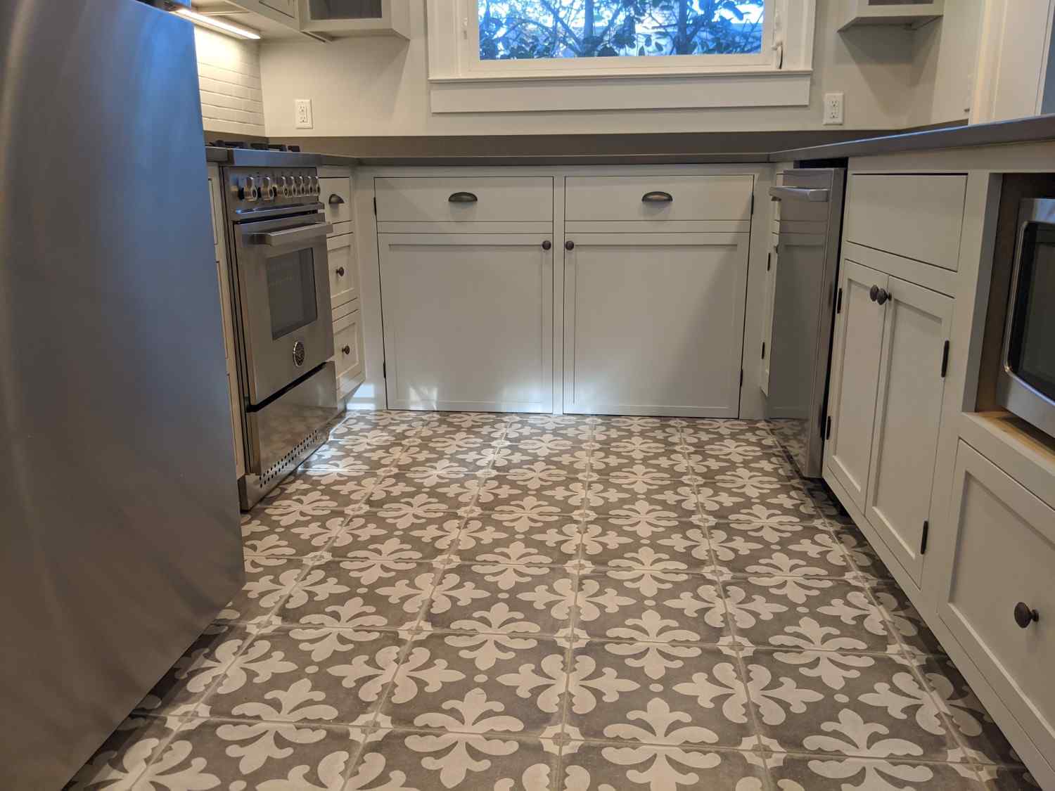 Kitchen remodel custom cabinets and countertops by LeBlanc Contracting