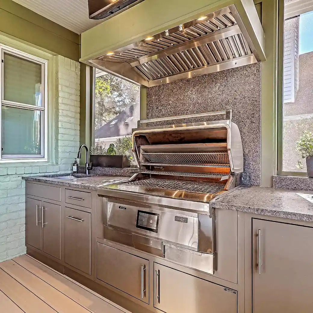 Outdoor kitchen build in Hidden Lake Charleston SC – built-in grill, granite counters and custom cabinets by LeBlanc Contracting